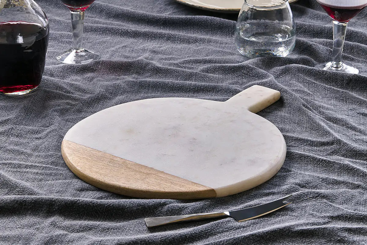 Bwari round chopping board